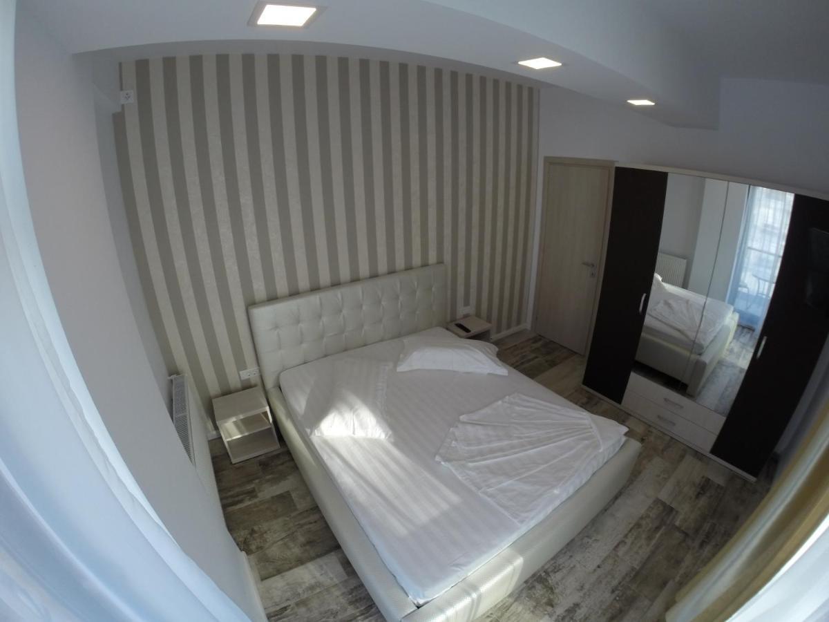 911 Cazare Mamaia Dış mekan fotoğraf